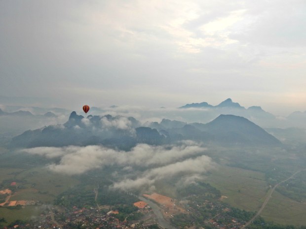 Vang Vieng hot airballoon