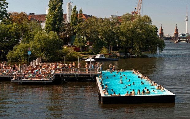 berlinpool1